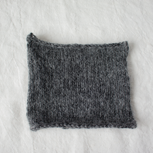 macio, charcoal gray