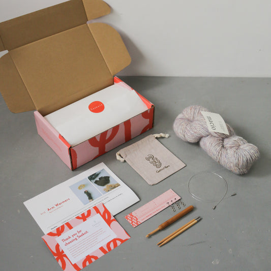 Limited Edition Box, Arm Warmer Set / needle length 6 cm / 2.4 inch